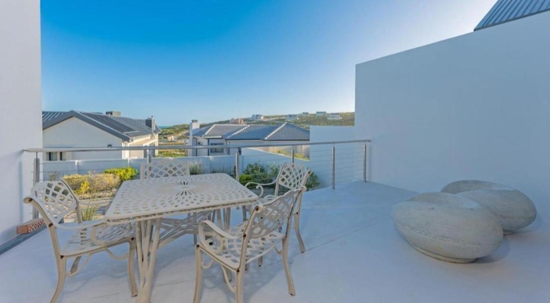 Deja Blue Villa Struisbaai Eksteriør billede
